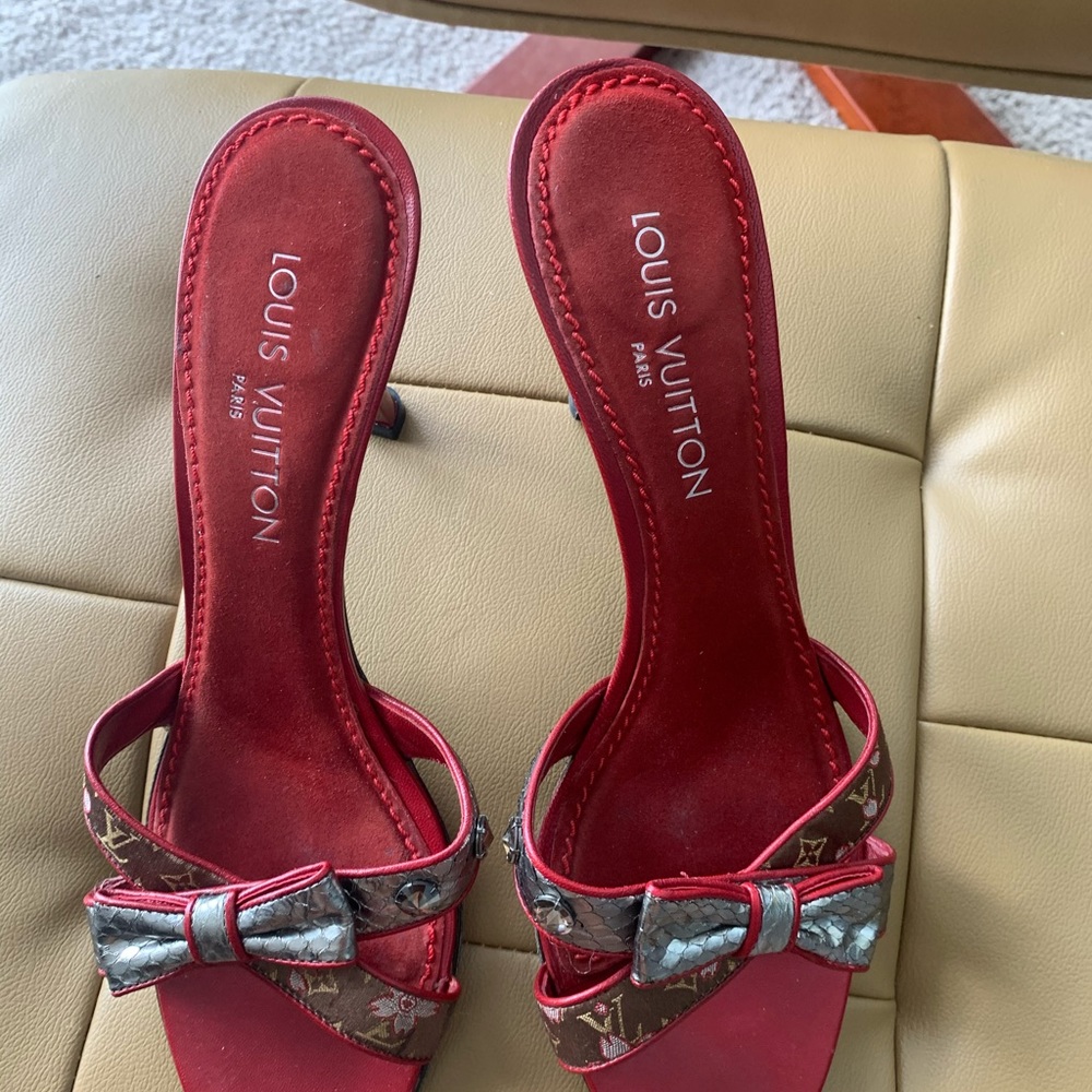 DESIGNER SHOES